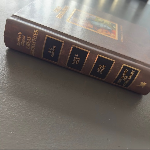 Reader's Digest Great Biographies V. 14 P. T. Barnum Adolf Hitler & More Book - Picture 12 of 15